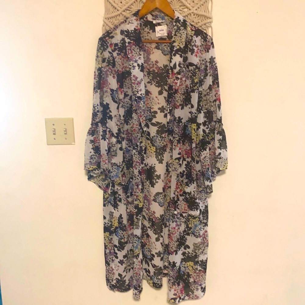 Floral kimono
